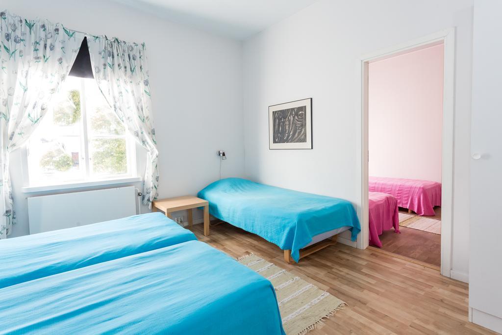 Brukshotellet Roma B&B Romakloster Экстерьер фото